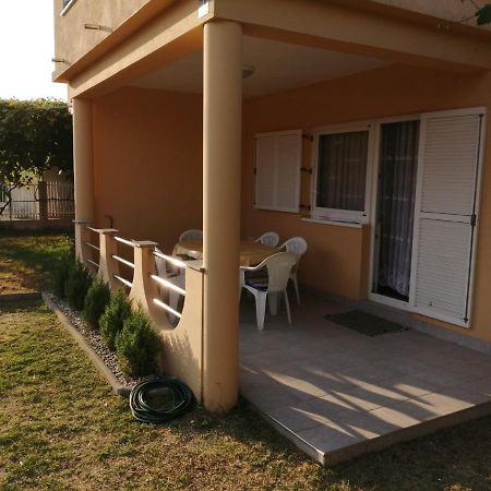 Marina Apartamento Biograd Na Moru Exterior foto