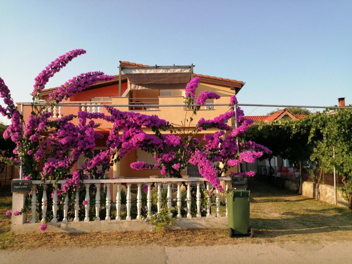 Marina Apartamento Biograd Na Moru Exterior foto