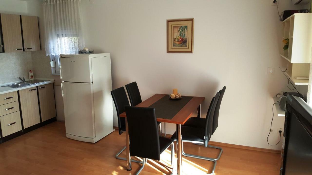 Marina Apartamento Biograd Na Moru Exterior foto