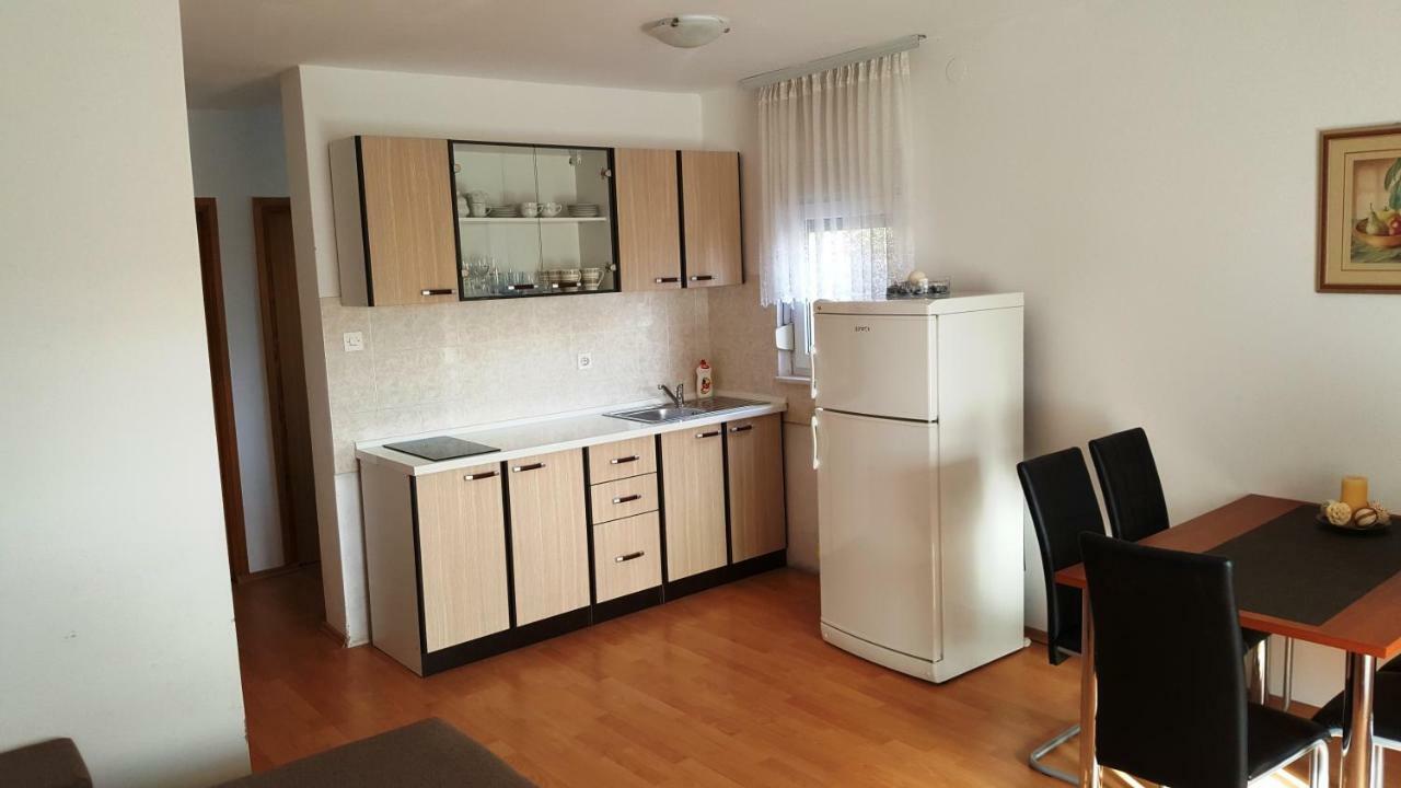 Marina Apartamento Biograd Na Moru Exterior foto