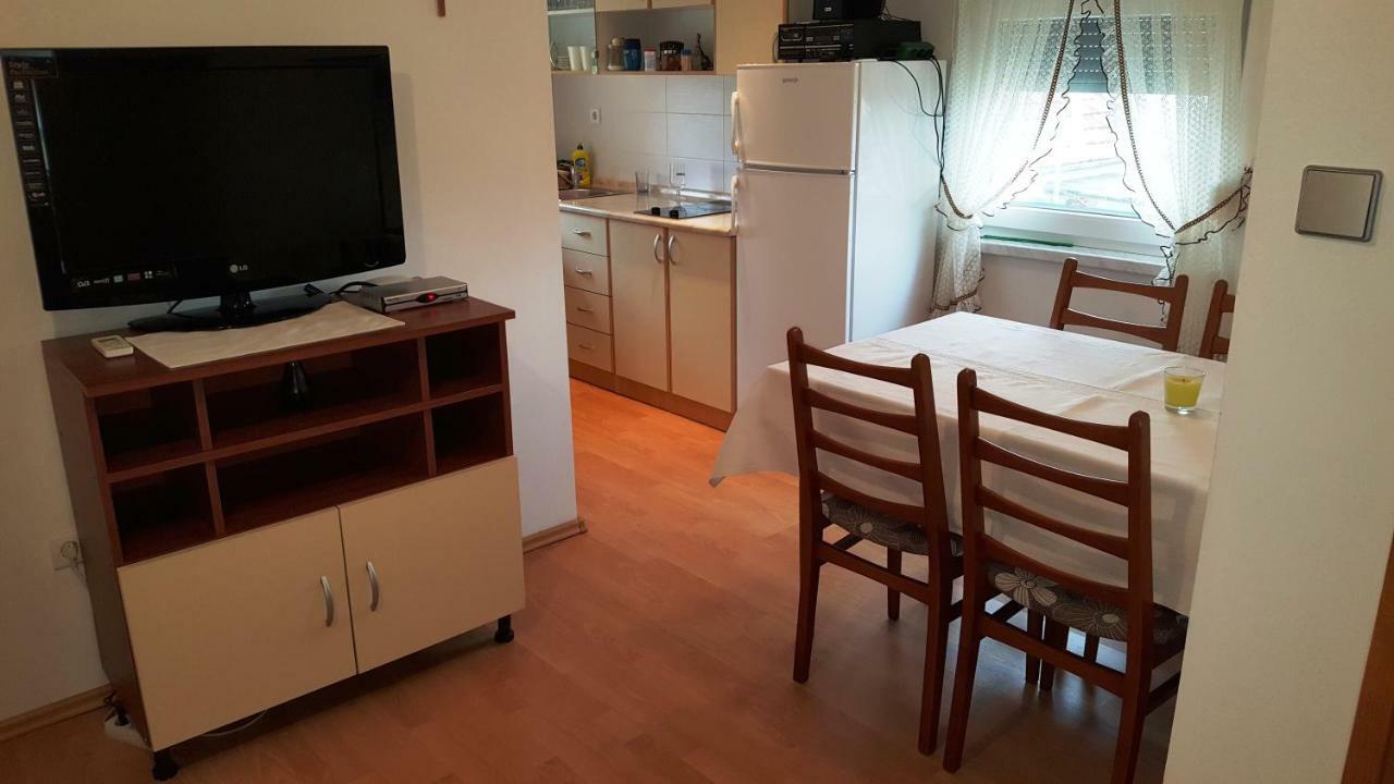 Marina Apartamento Biograd Na Moru Exterior foto