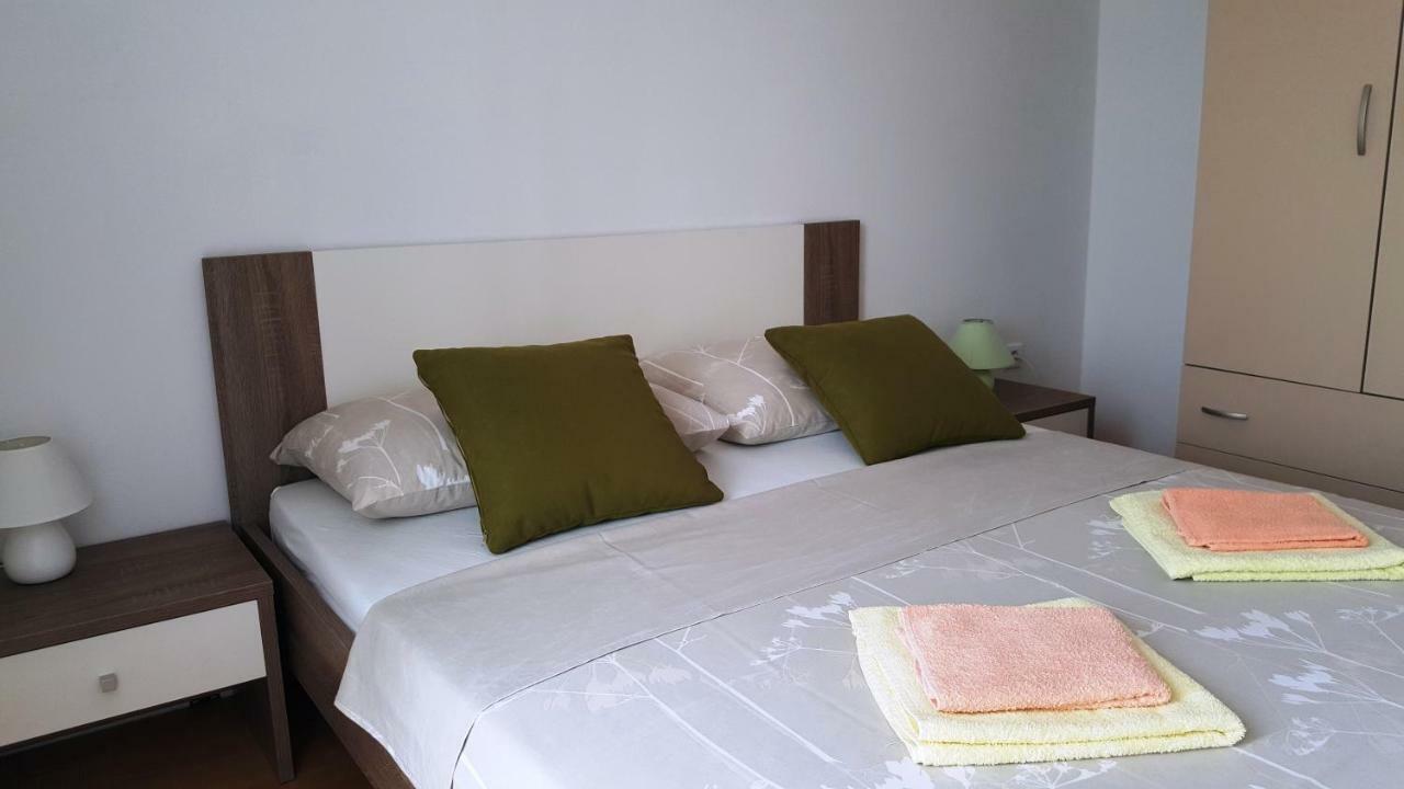 Marina Apartamento Biograd Na Moru Exterior foto